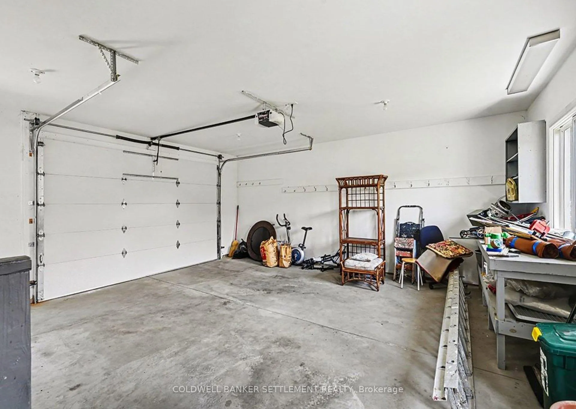 Photo 27 of 112 Mac Campbell Drive, Perth, Perth — HOMEH