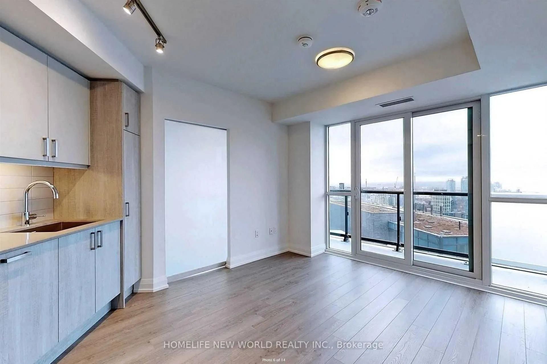 Photo 3 of Unit 3602, 77 Mutual Street, Toronto, Church-Yonge Corridor — HOMEH