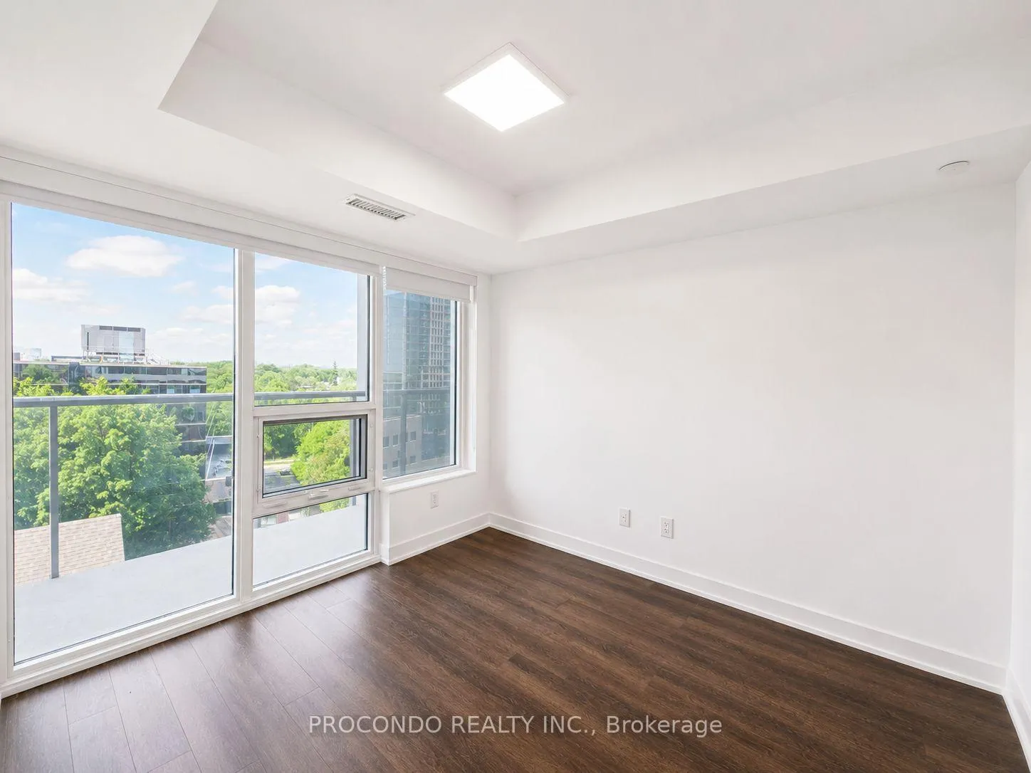 Photo 7 of Unit 606, 609 Sherbourne Street, Toronto, North St. James Town — HOMEH