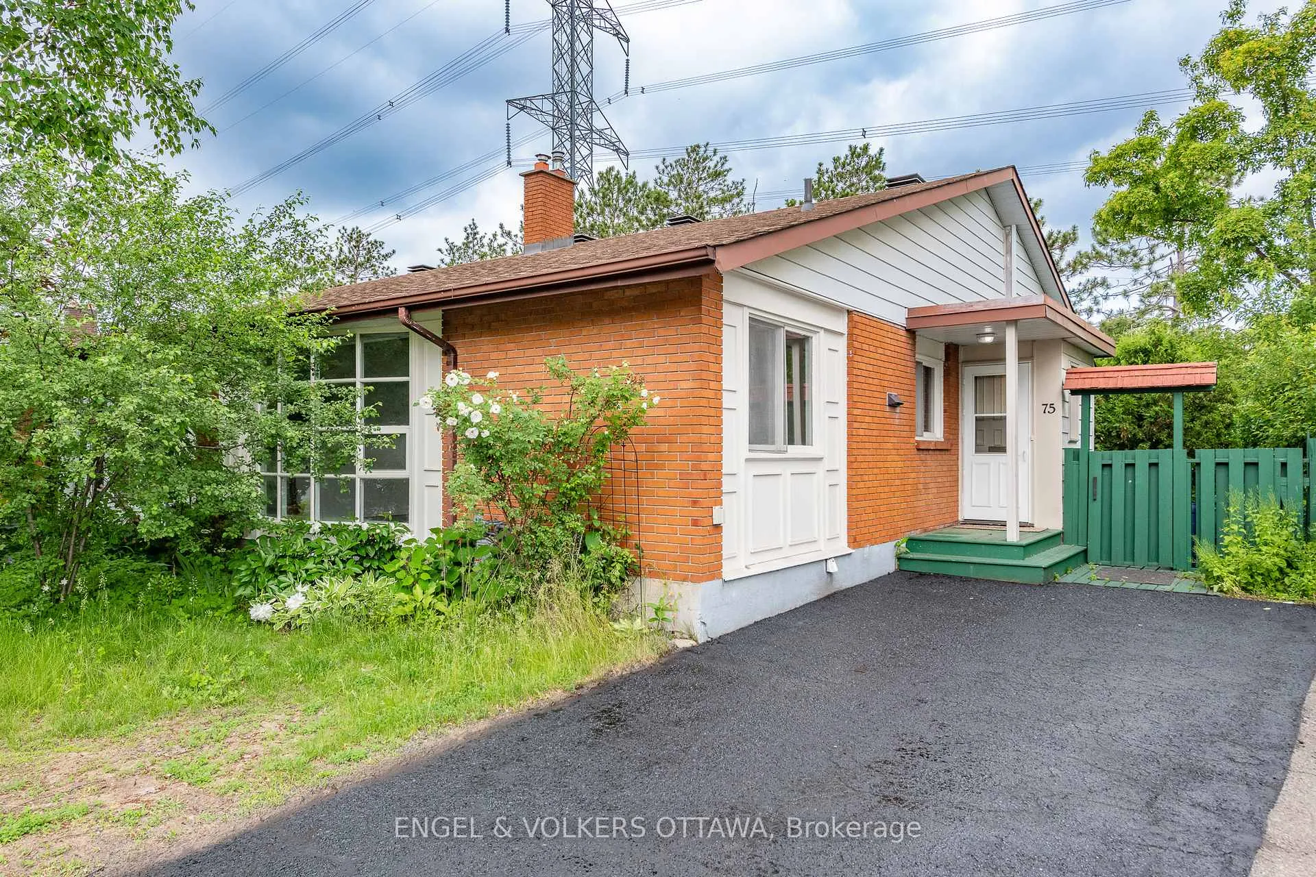Photo 1 of 75 Woodfield Drive, Ottawa, Tanglewood — HOMEH