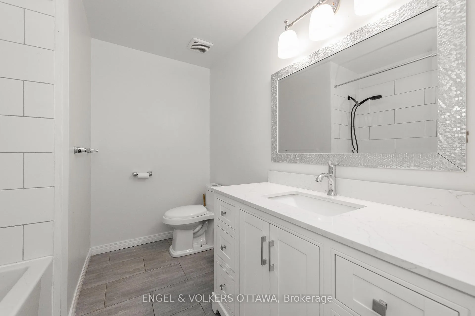 Photo 16 of 75 Woodfield Drive, Ottawa, Tanglewood — HOMEH