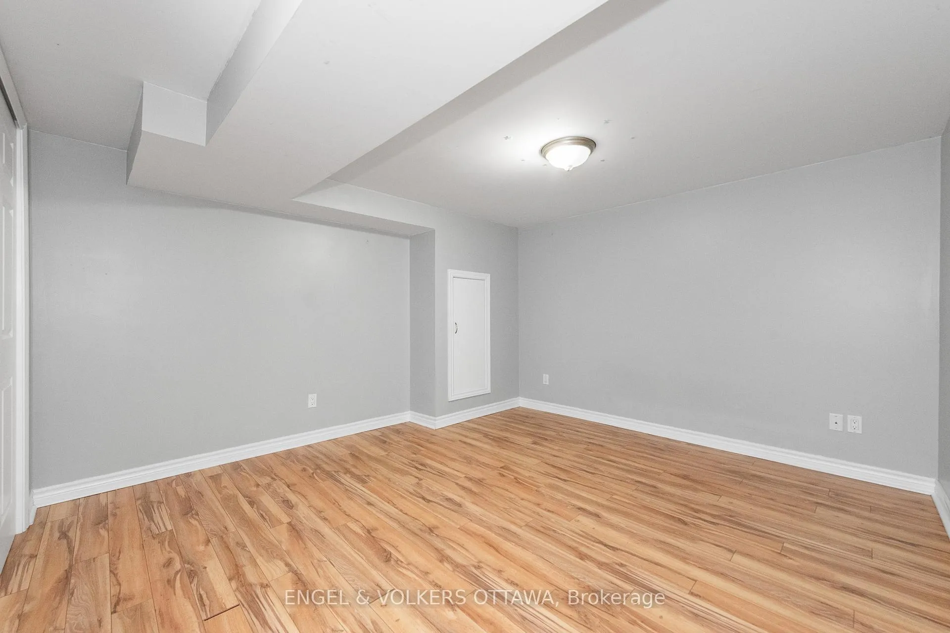 Photo 21 of 75 Woodfield Drive, Ottawa, Tanglewood — HOMEH