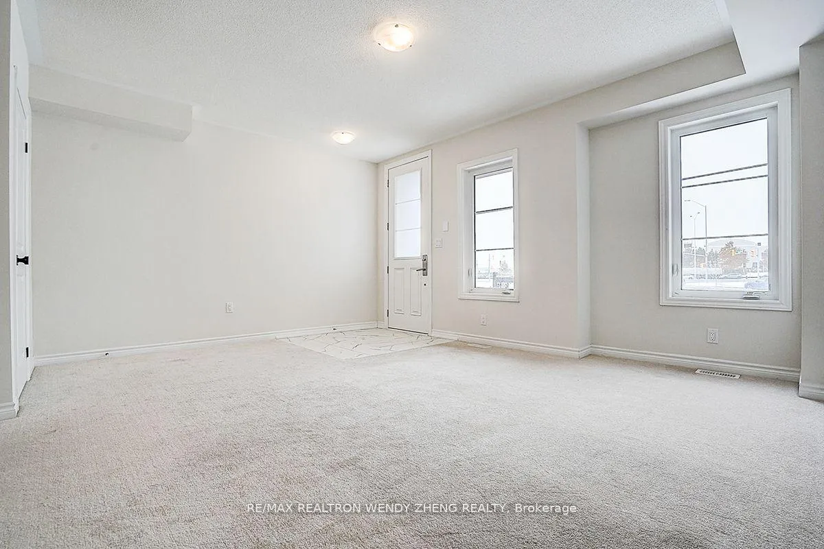 Photo 4 of 34 Vestry Way, Brampton, Goreway Drive Corridor — HOMEH