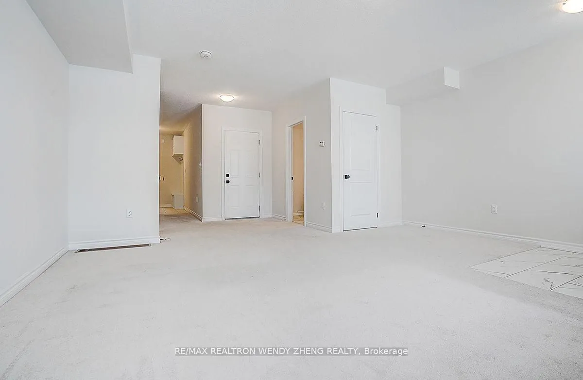 Photo 5 of 34 Vestry Way, Brampton, Goreway Drive Corridor — HOMEH