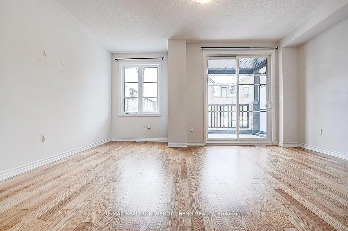 Photo 14 of 34 Vestry Way, Brampton, Goreway Drive Corridor — HOMEH