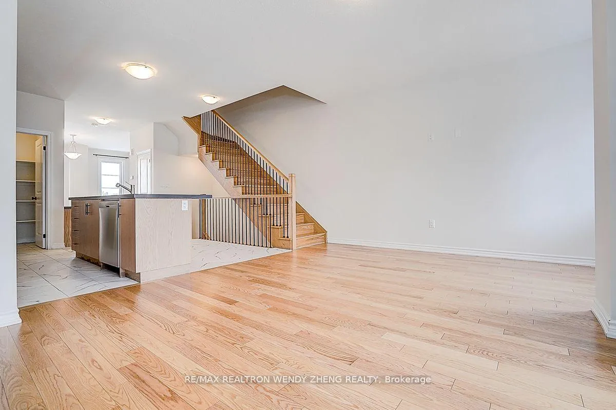 Photo 17 of 34 Vestry Way, Brampton, Goreway Drive Corridor — HOMEH