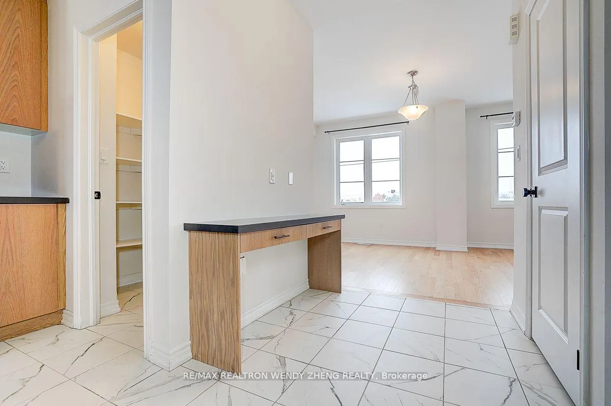 Photo 20 of 34 Vestry Way, Brampton, Goreway Drive Corridor — HOMEH