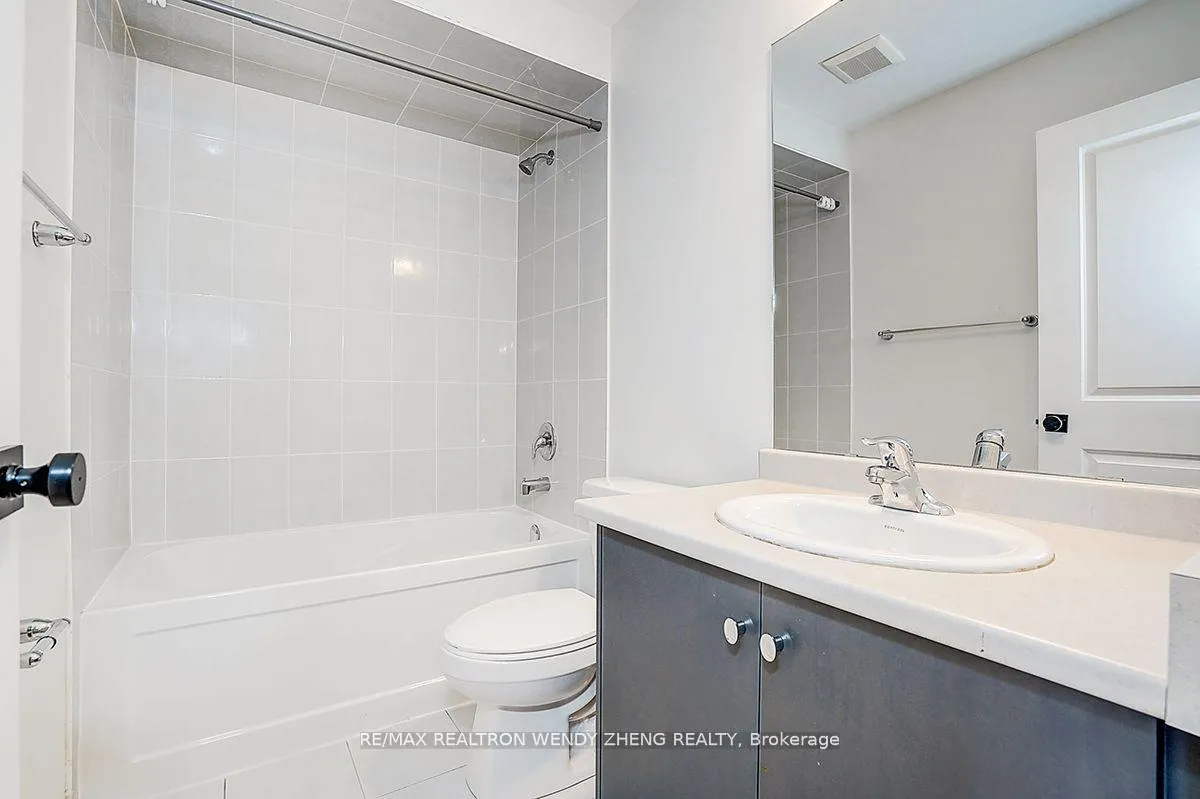 Photo 33 of 34 Vestry Way, Brampton, Goreway Drive Corridor — HOMEH