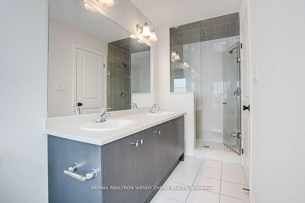 Photo 36 of 34 Vestry Way, Brampton, Goreway Drive Corridor — HOMEH