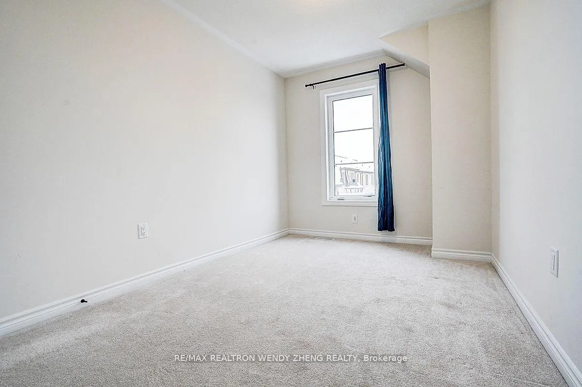 Photo 37 of 34 Vestry Way, Brampton, Goreway Drive Corridor — HOMEH