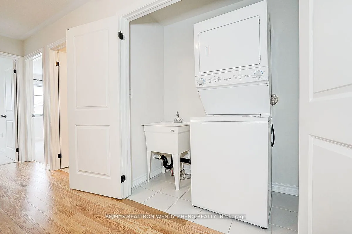 Photo 40 of 34 Vestry Way, Brampton, Goreway Drive Corridor — HOMEH
