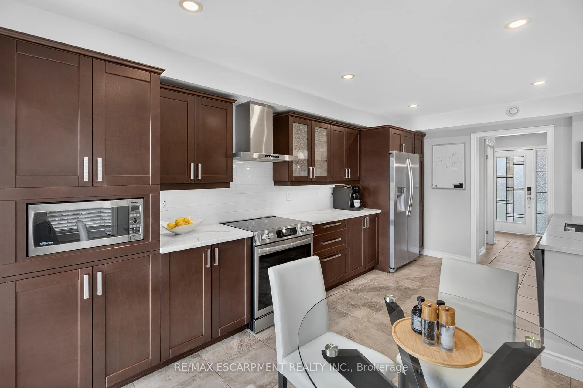 Photo 6 of 119 Boulding Avenue, Hamilton, Waterdown — HOMEH