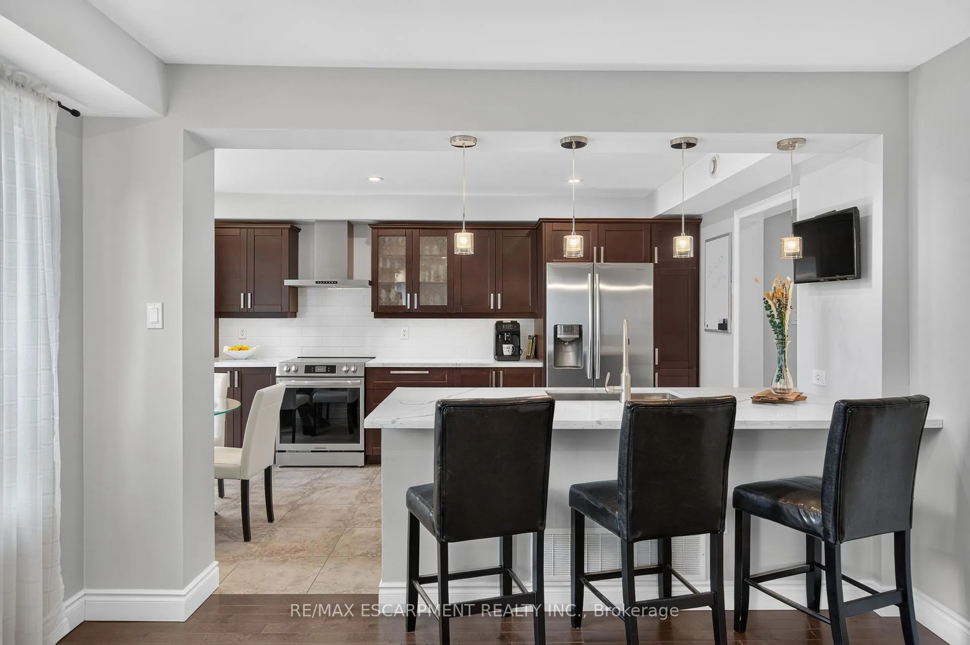 Photo 9 of 119 Boulding Avenue, Hamilton, Waterdown — HOMEH