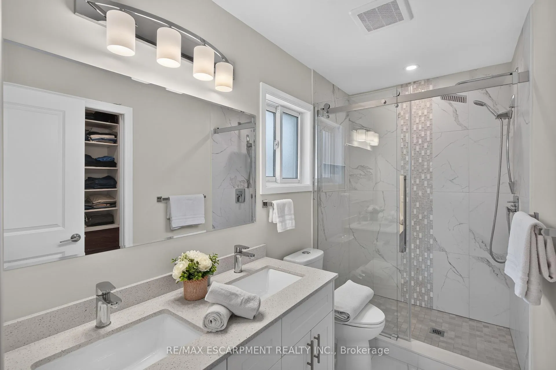 Photo 16 of 119 Boulding Avenue, Hamilton, Waterdown — HOMEH