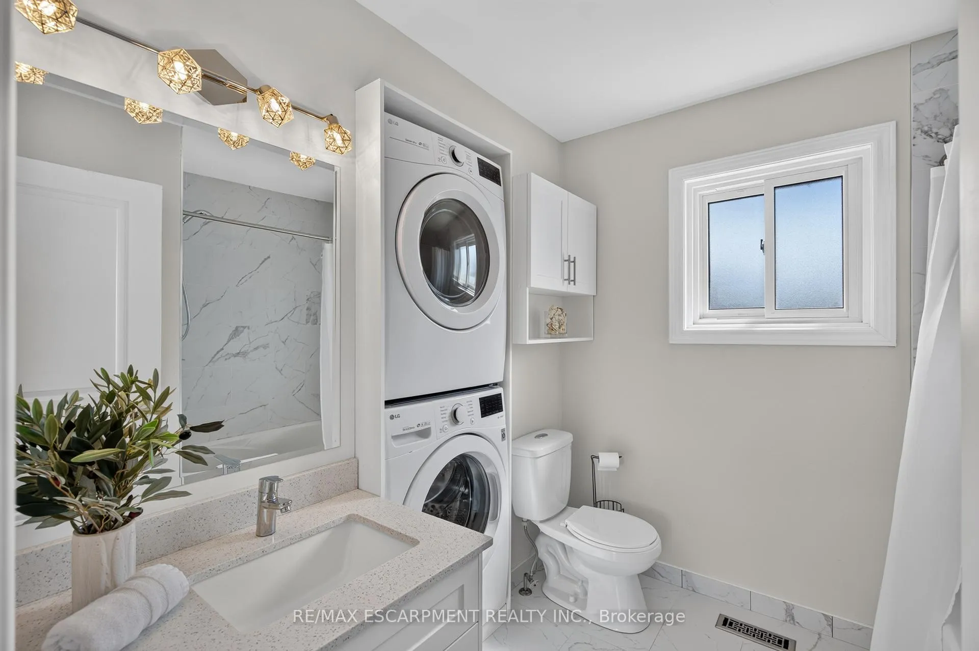Photo 19 of 119 Boulding Avenue, Hamilton, Waterdown — HOMEH