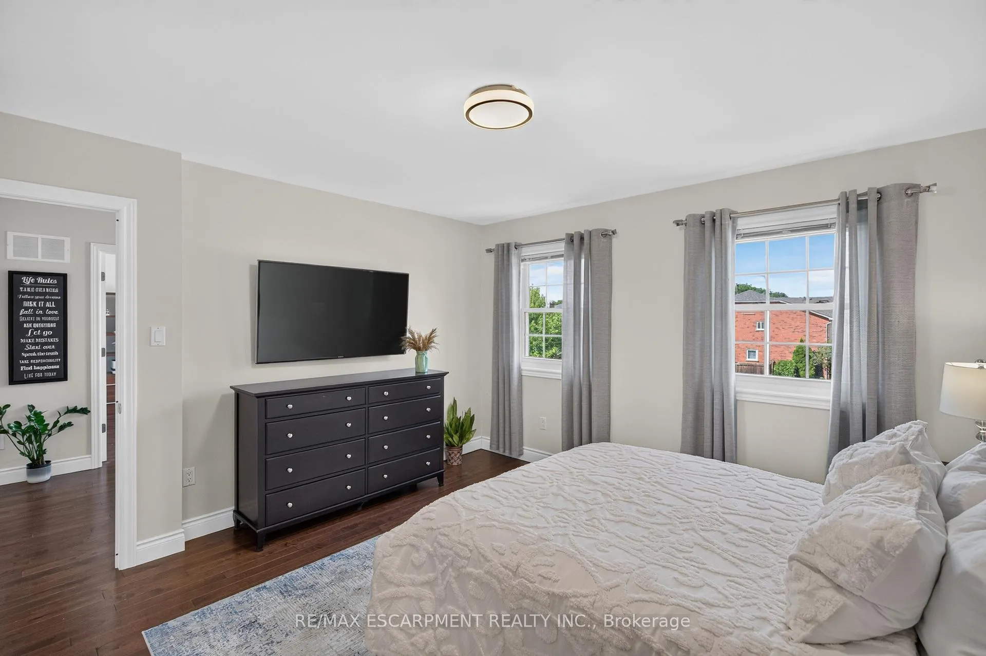 Photo 20 of 119 Boulding Avenue, Hamilton, Waterdown — HOMEH