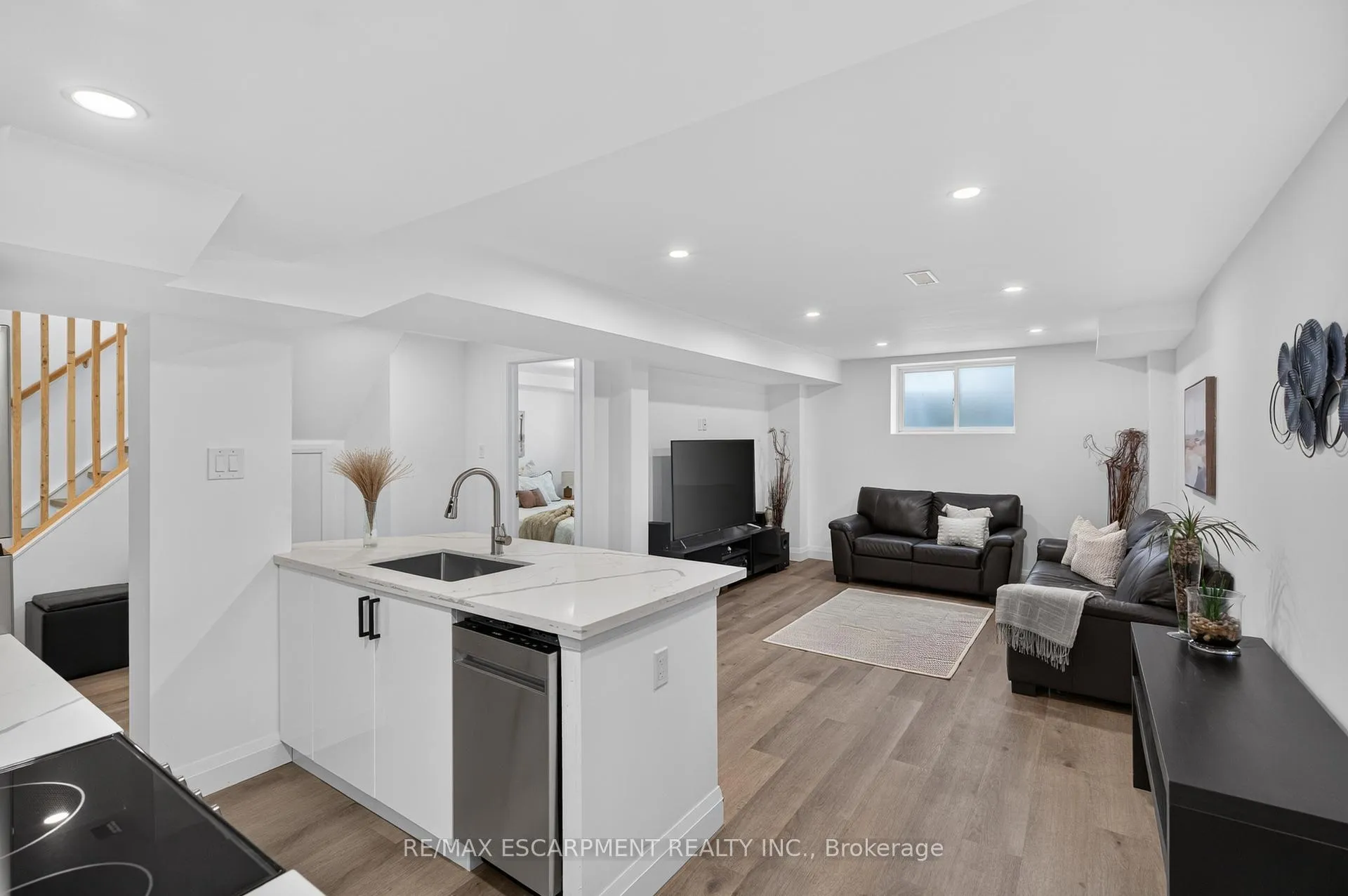 Photo 28 of 119 Boulding Avenue, Hamilton, Waterdown — HOMEH