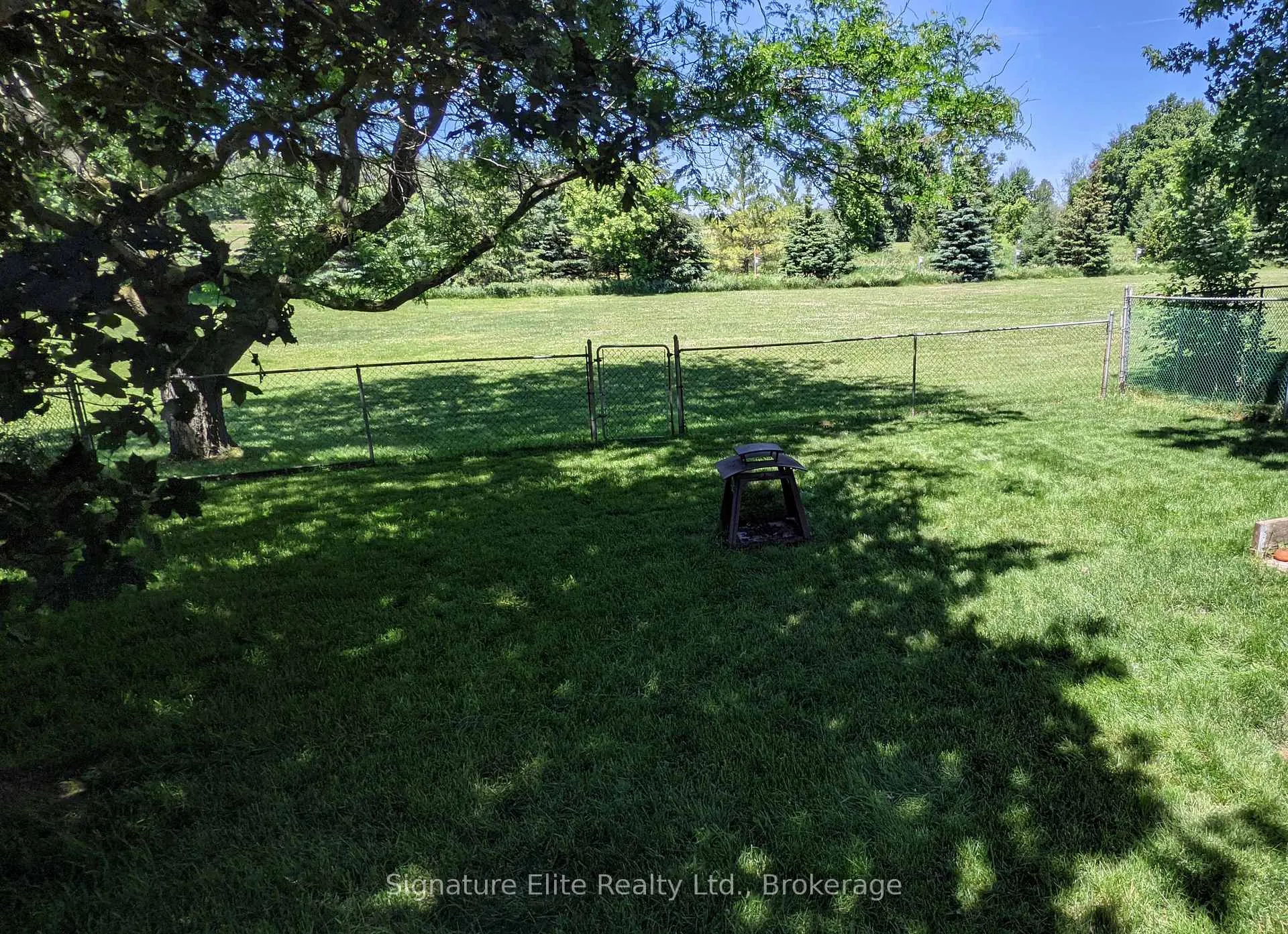 Photo 5 of 40 Smyth Crescent, New Tecumseth, Beeton — HOMEH
