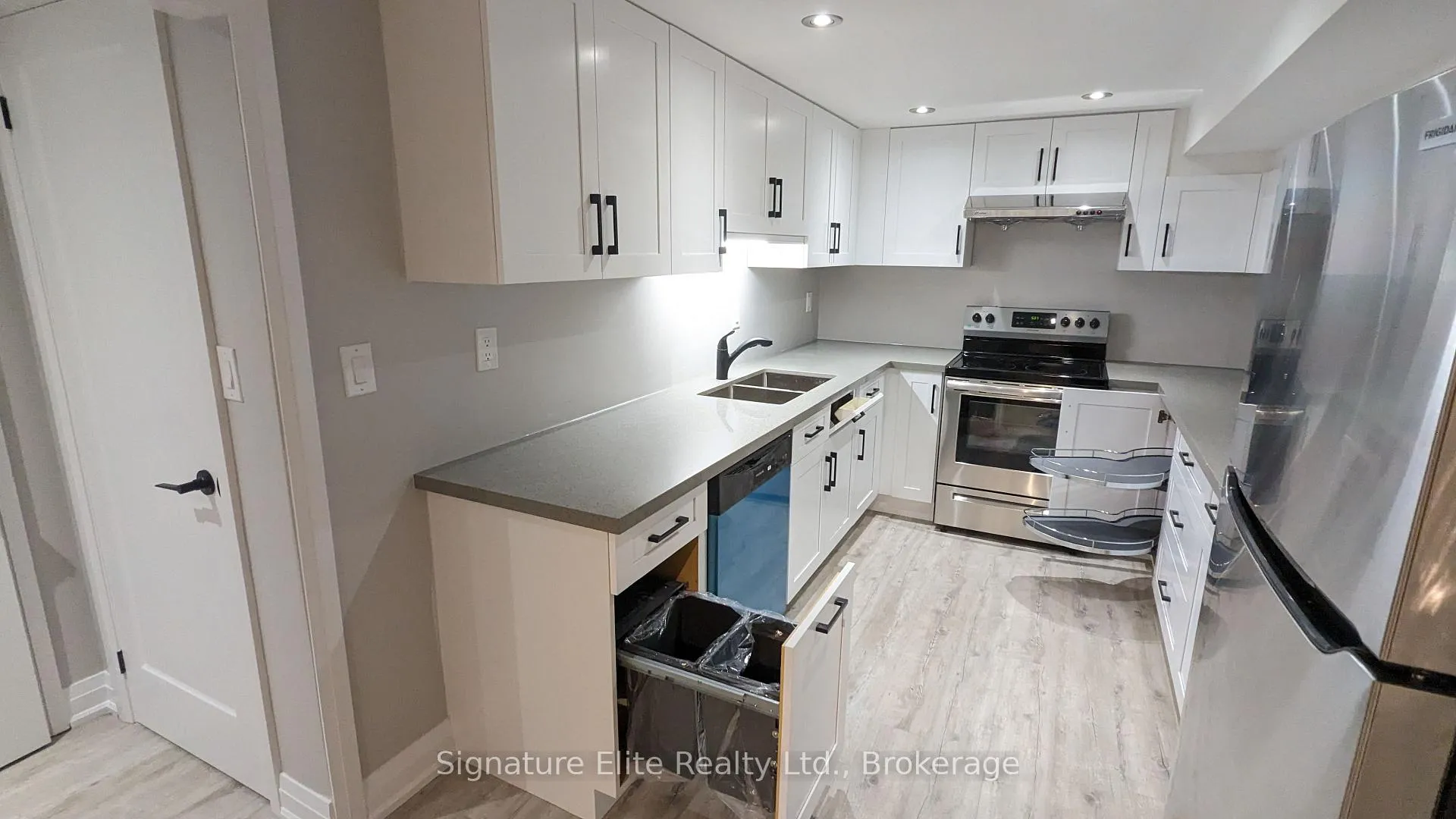 Photo 34 of 40 Smyth Crescent, New Tecumseth, Beeton — HOMEH