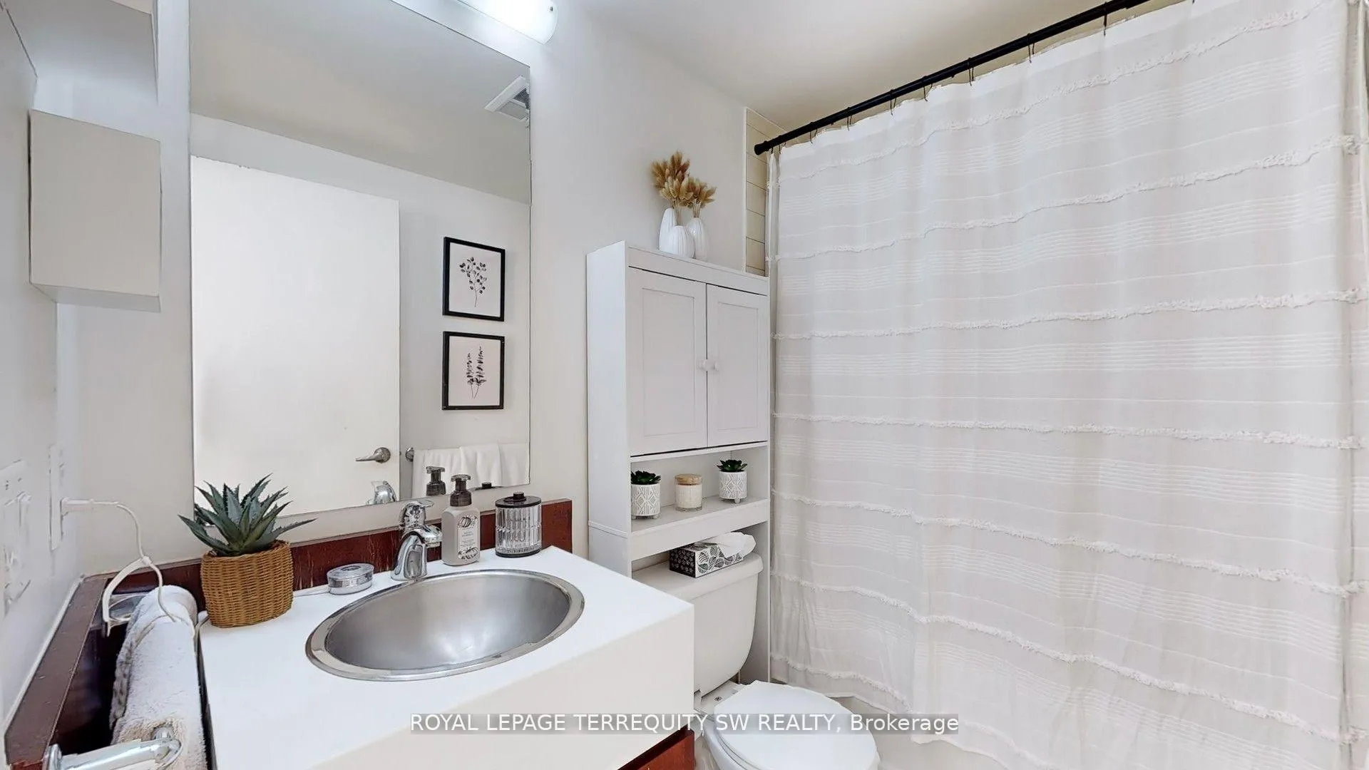 Photo 28 of Unit 3505, 5 Mariner Terrace, Toronto, Waterfront Communities — HOMEH
