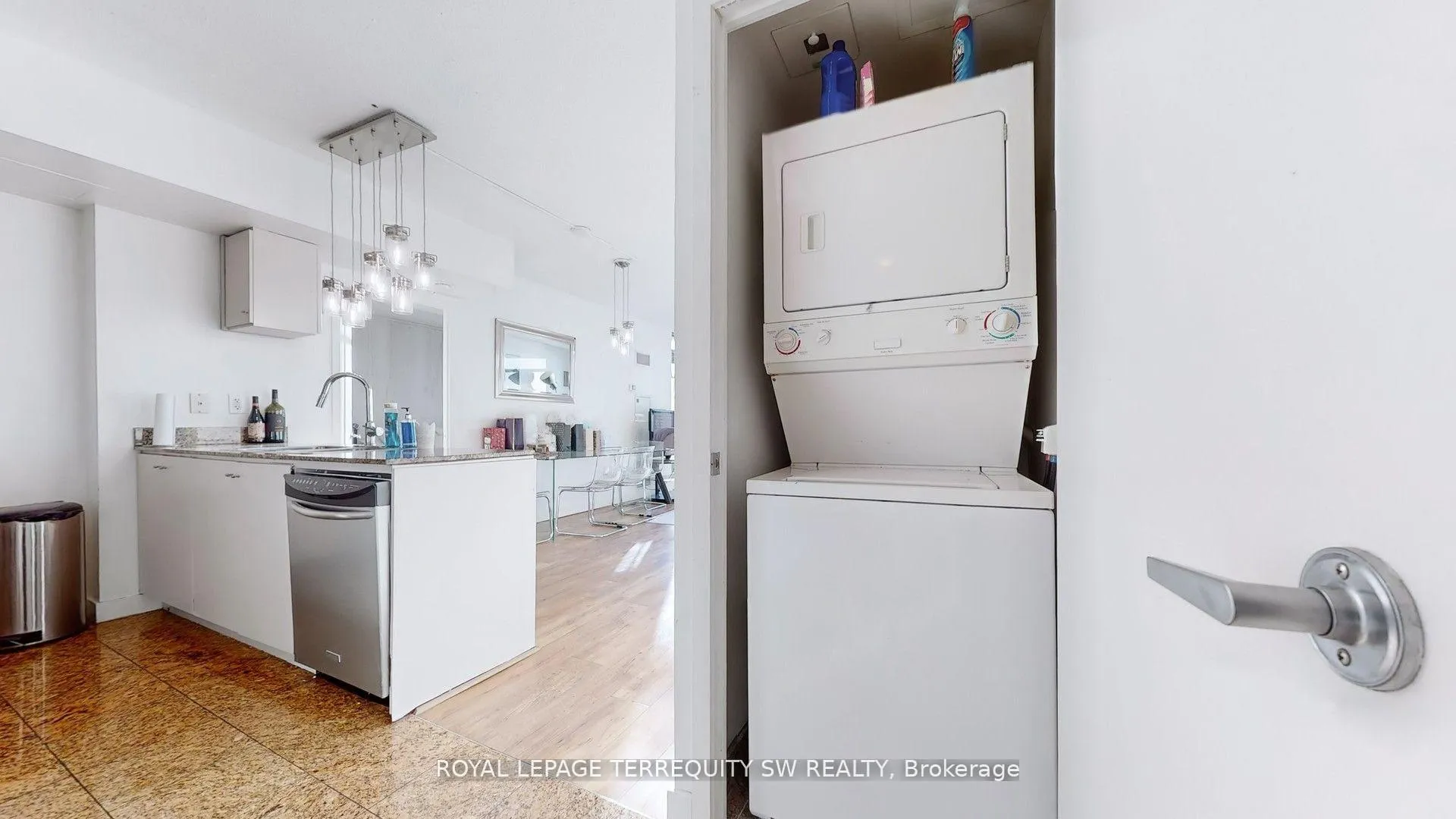 Photo 30 of Unit 3505, 5 Mariner Terrace, Toronto, Waterfront Communities — HOMEH