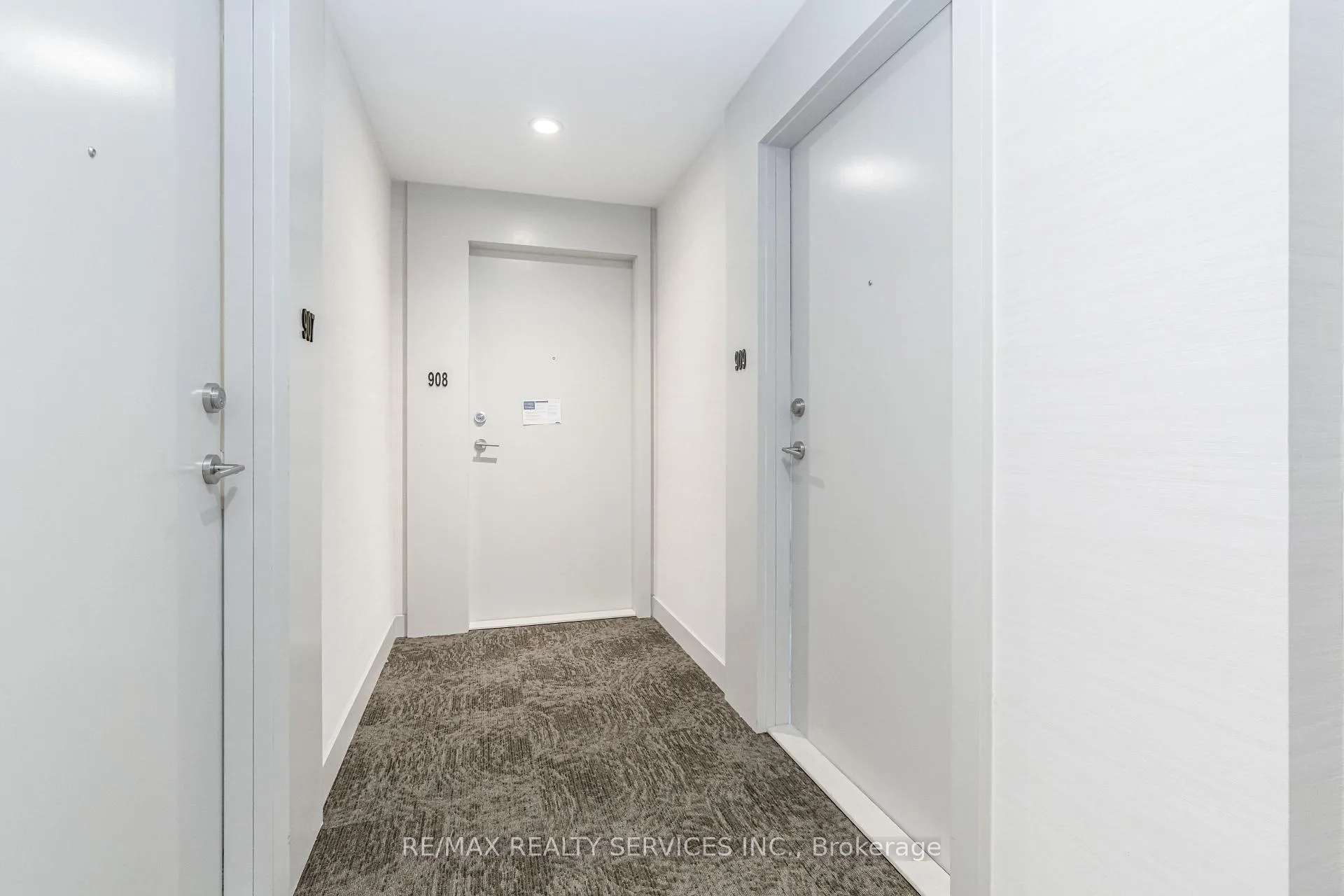 Photo 2 of Unit 909, 225 Veterans Drive, Brampton, Northwest Brampton — HOMEH