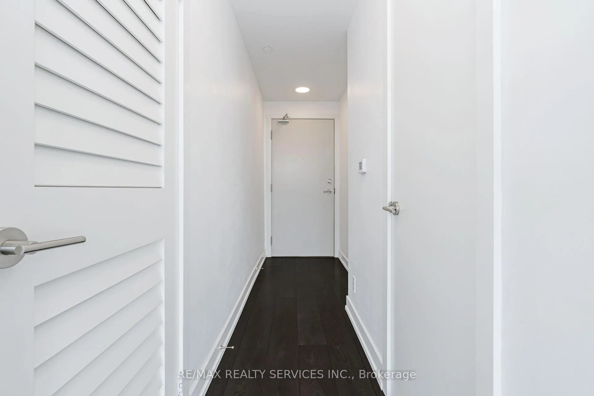 Photo 4 of Unit 909, 225 Veterans Drive, Brampton, Northwest Brampton — HOMEH