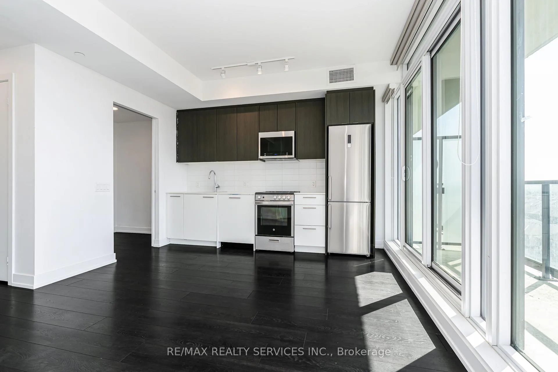 Photo 17 of Unit 909, 225 Veterans Drive, Brampton, Northwest Brampton — HOMEH