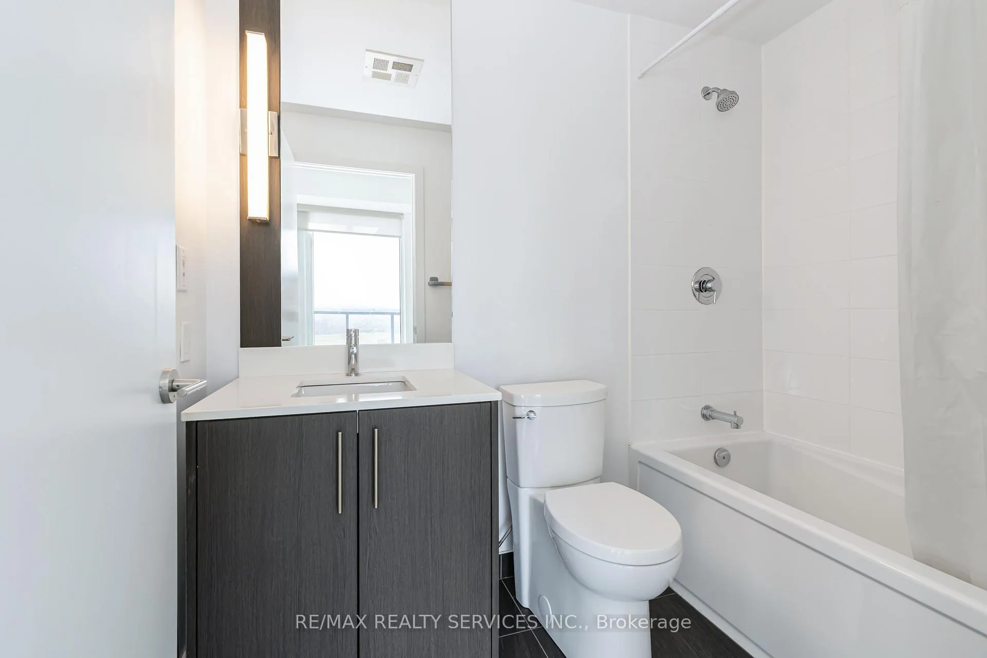 Photo 23 of Unit 909, 225 Veterans Drive, Brampton, Northwest Brampton — HOMEH