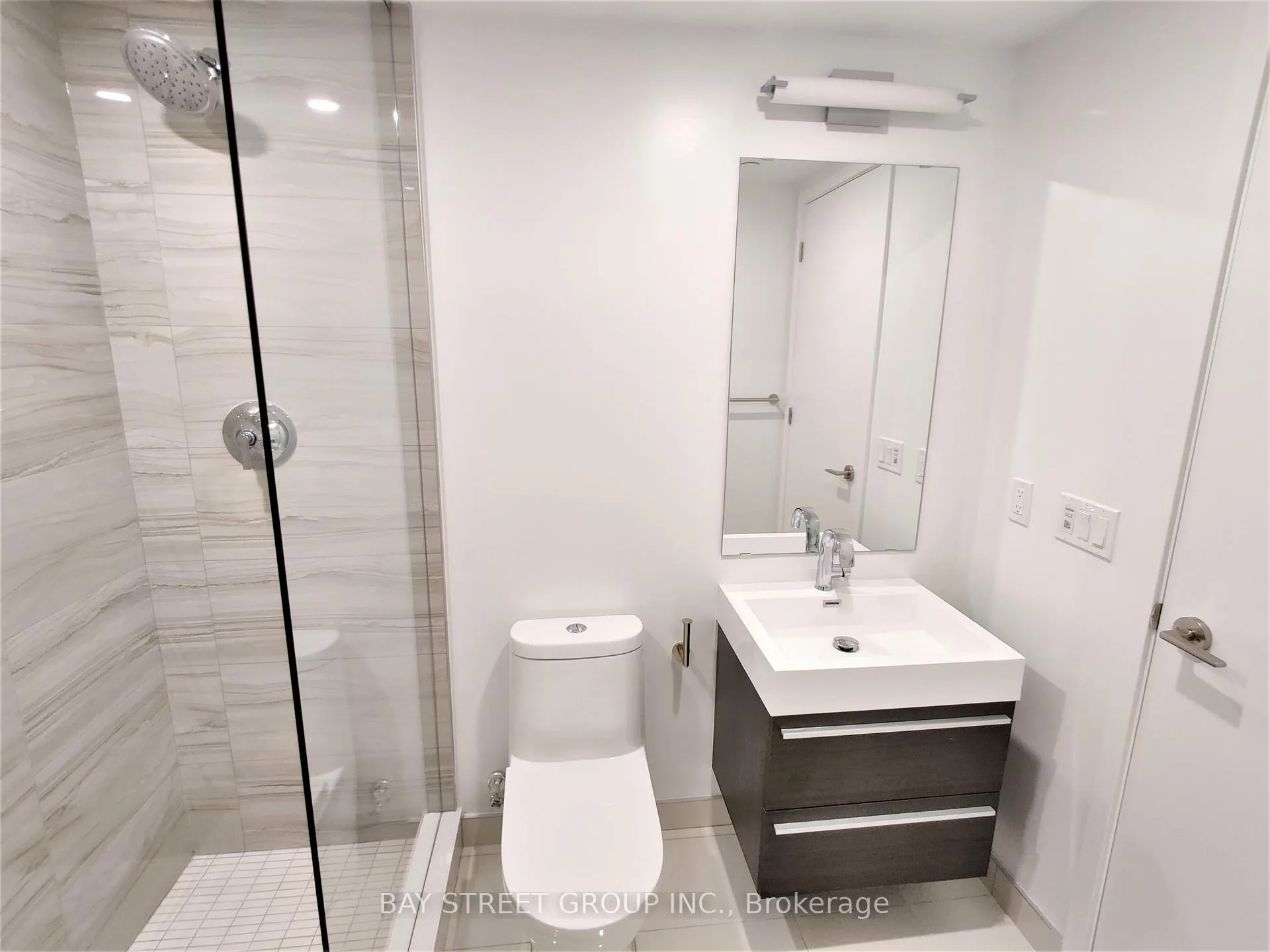 Photo 8 of Unit 2807, 39 Roehampton Avenue, Toronto, Mount Pleasant West — HOMEH