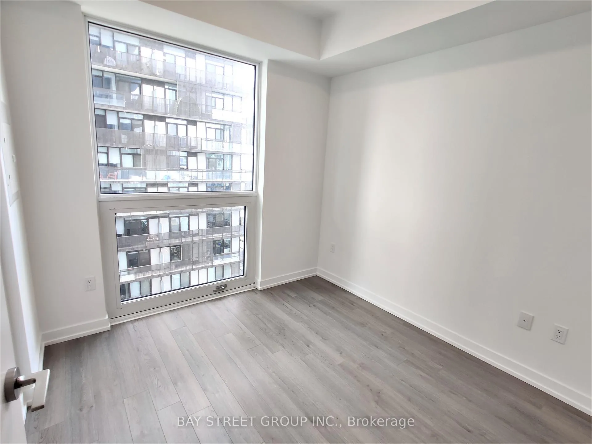 Photo 9 of Unit 2807, 39 Roehampton Avenue, Toronto, Mount Pleasant West — HOMEH