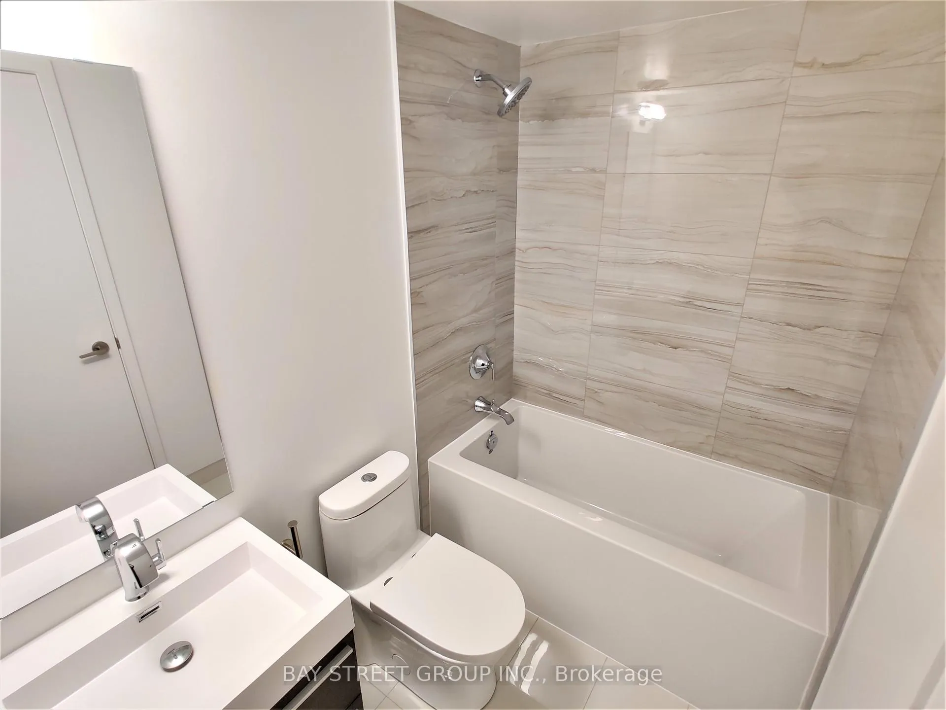 Photo 12 of Unit 2807, 39 Roehampton Avenue, Toronto, Mount Pleasant West — HOMEH