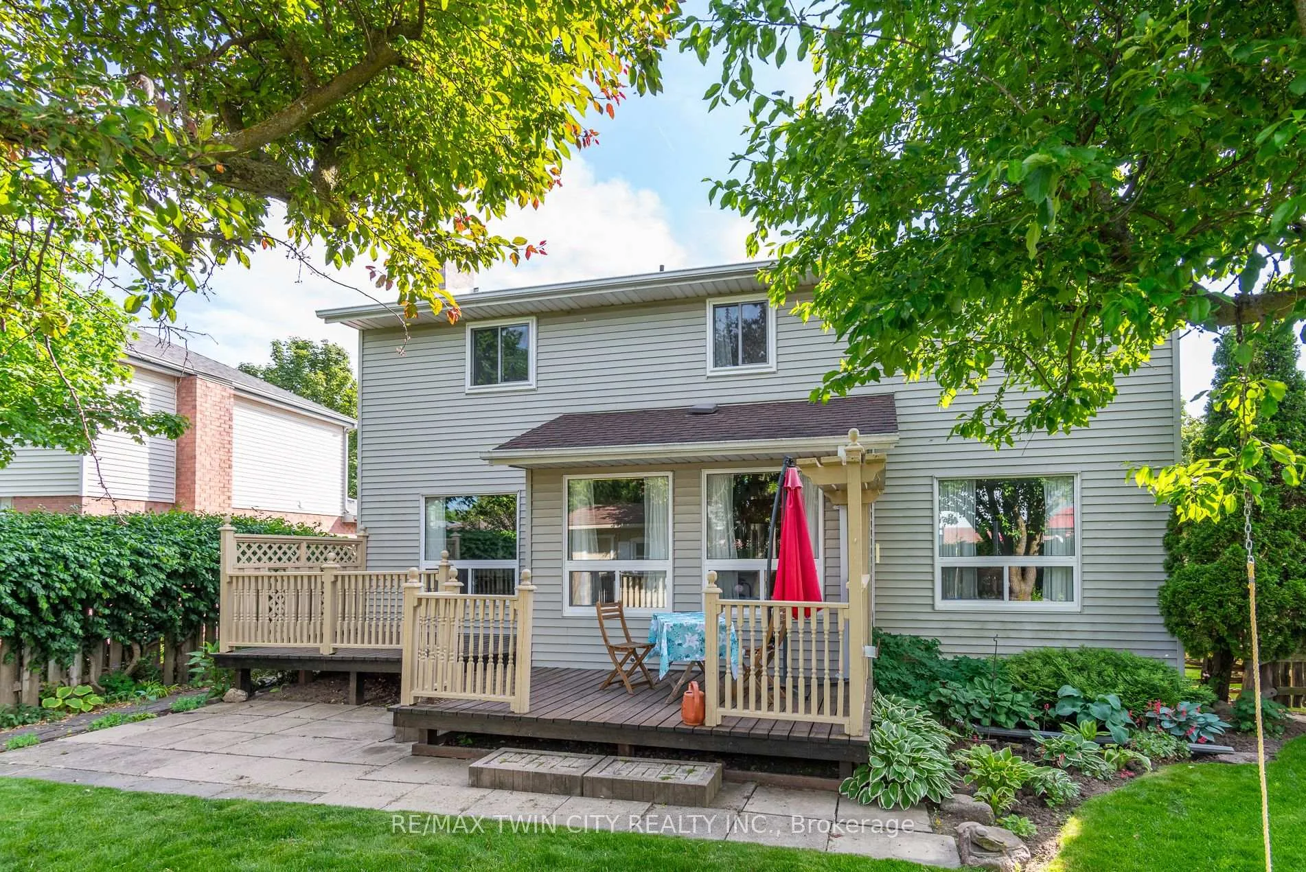 Photo 8 of 691 Westheights Drive, Kitchener — HOMEH