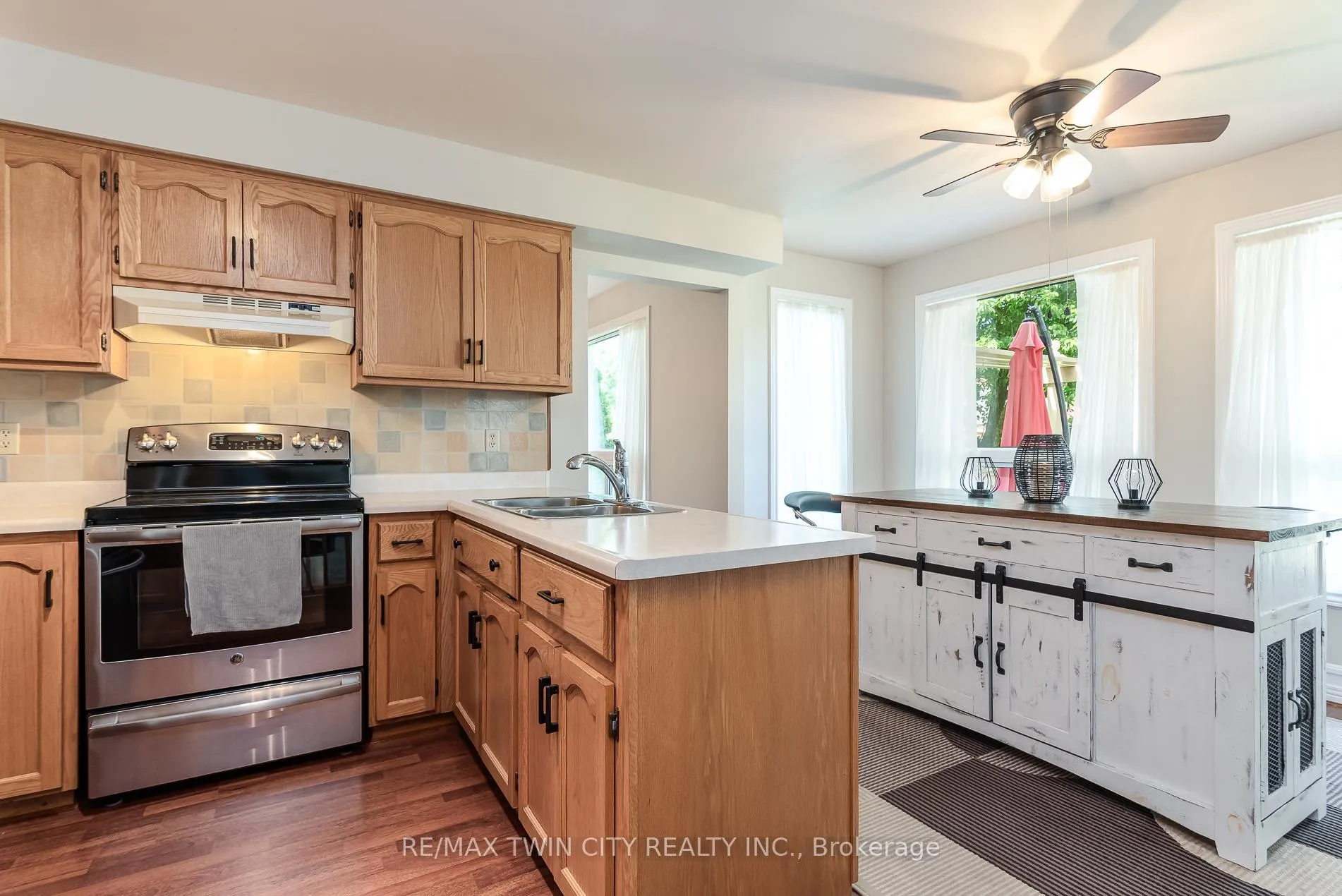 Photo 30 of 691 Westheights Drive, Kitchener — HOMEH