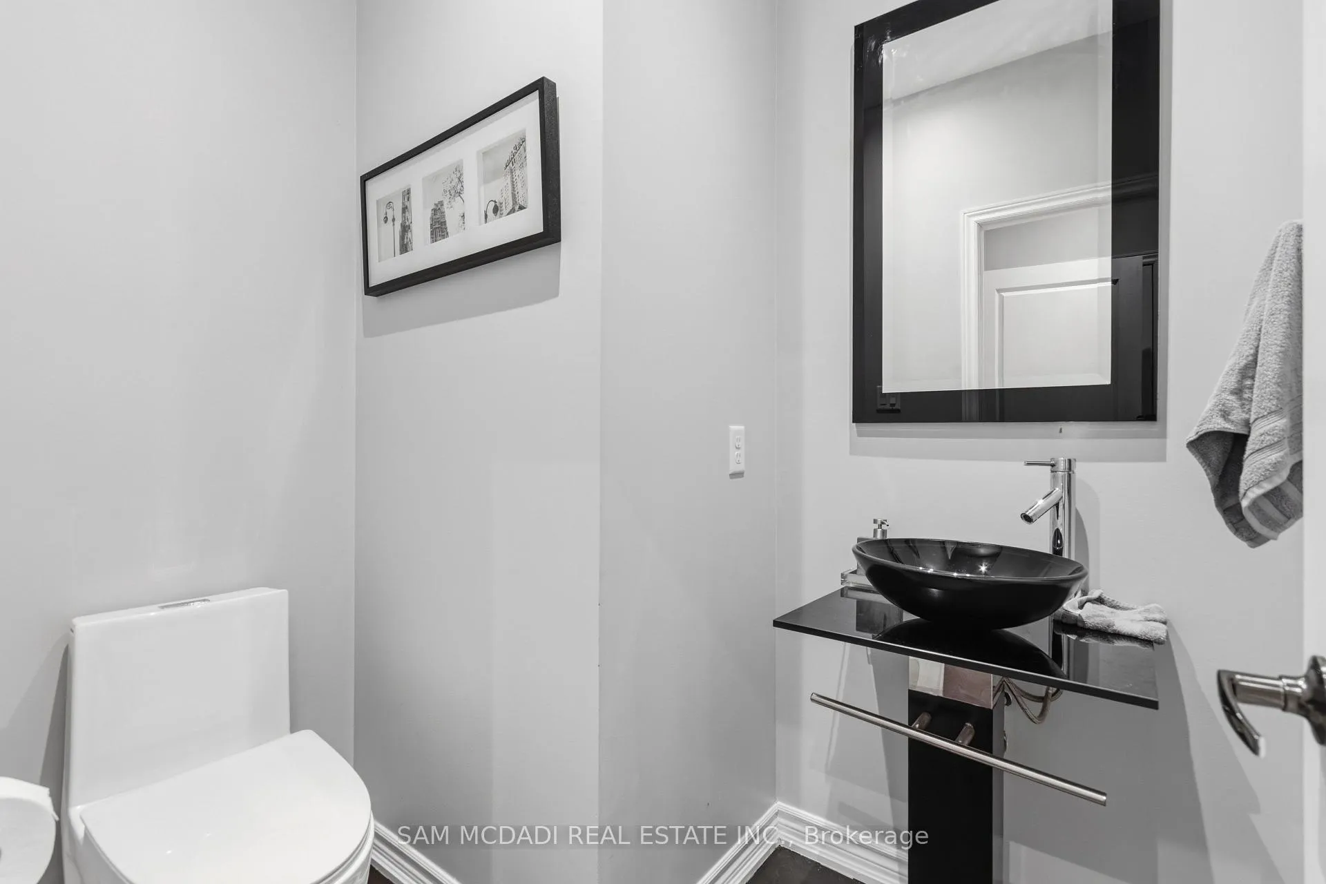 Photo 20 of 59 Kalmia Road, Brampton, Credit Valley — HOMEH