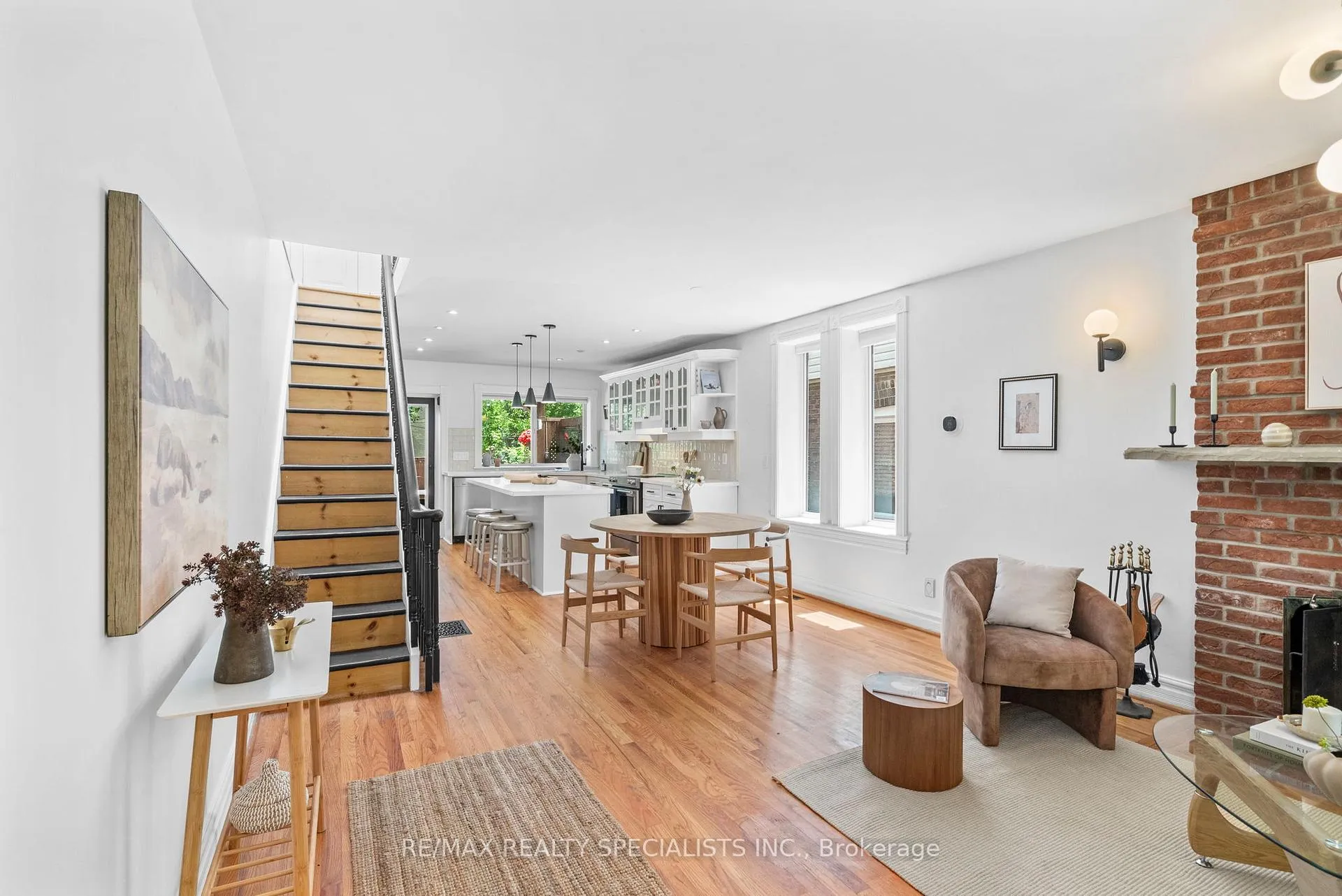Photo 4 of 117 Alton Avenue, Toronto, South Riverdale — HOMEH