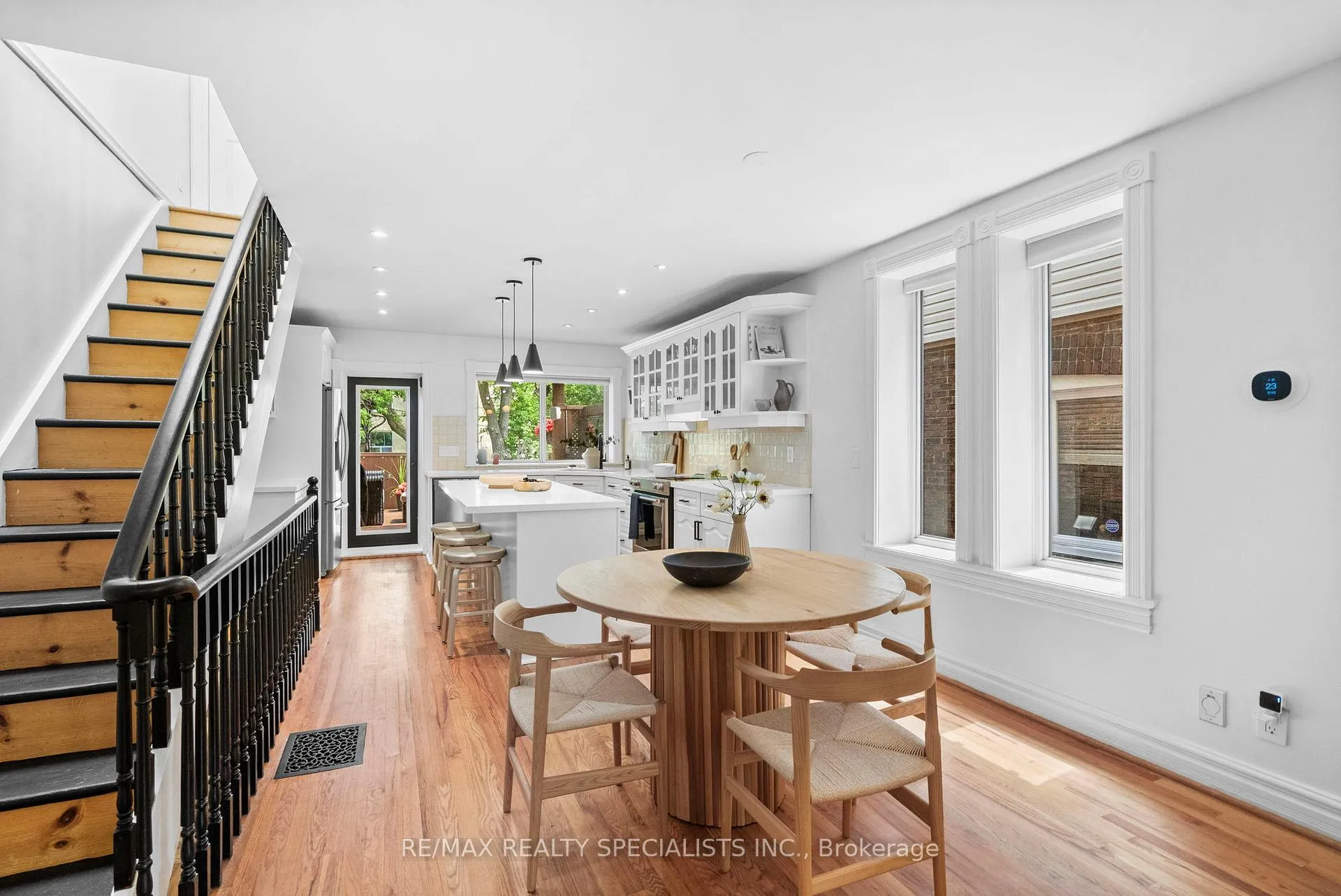Photo 9 of 117 Alton Avenue, Toronto, South Riverdale — HOMEH