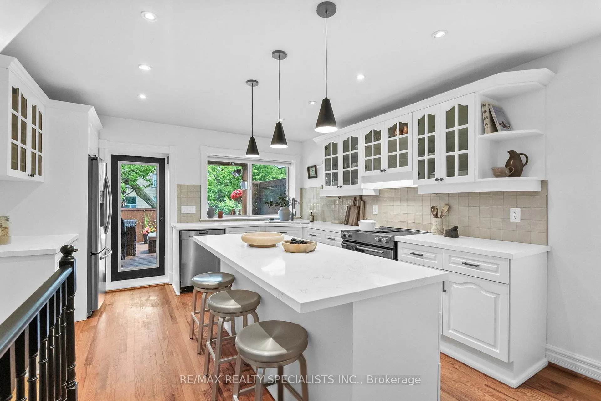 Photo 12 of 117 Alton Avenue, Toronto, South Riverdale — HOMEH