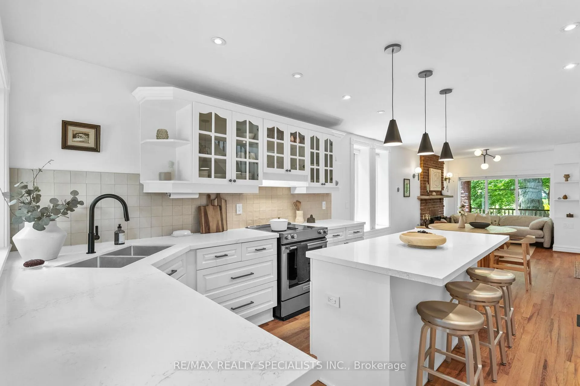 Photo 15 of 117 Alton Avenue, Toronto, South Riverdale — HOMEH