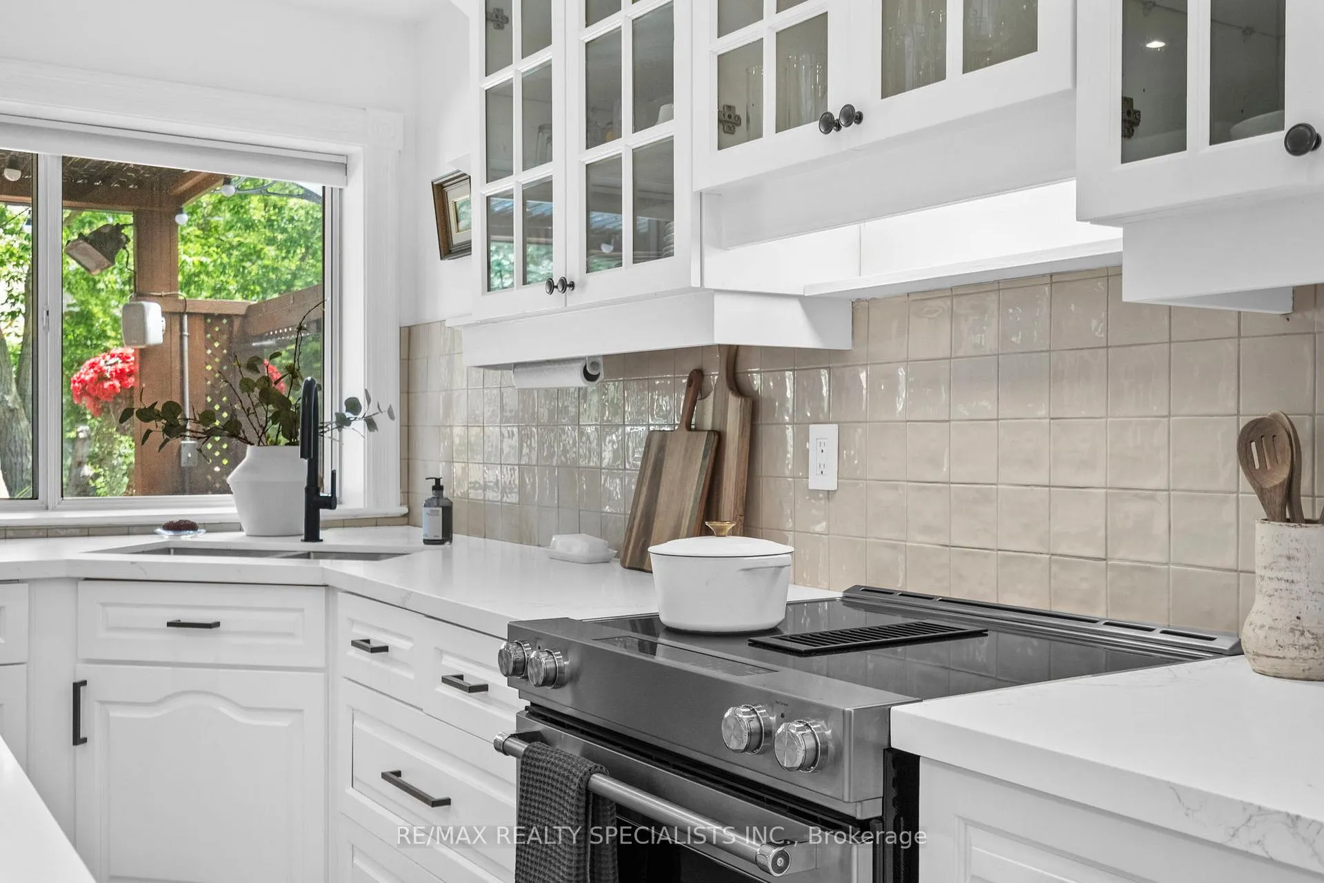 Photo 17 of 117 Alton Avenue, Toronto, South Riverdale — HOMEH
