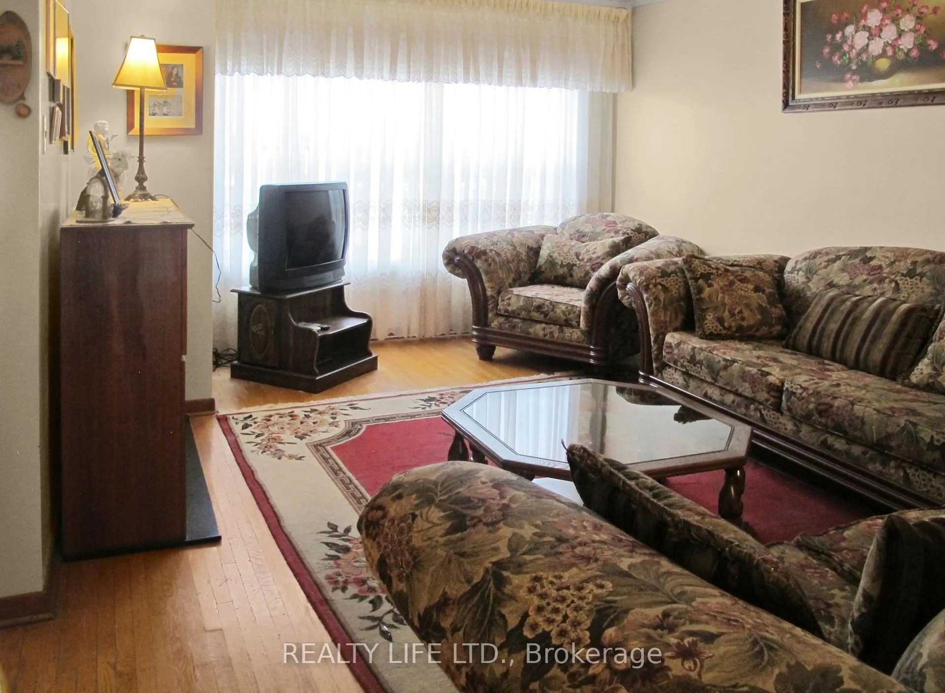 Photo 11 of 61 Cameron Avenue, Toronto, Keelesdale-Eglinton West — HOMEH