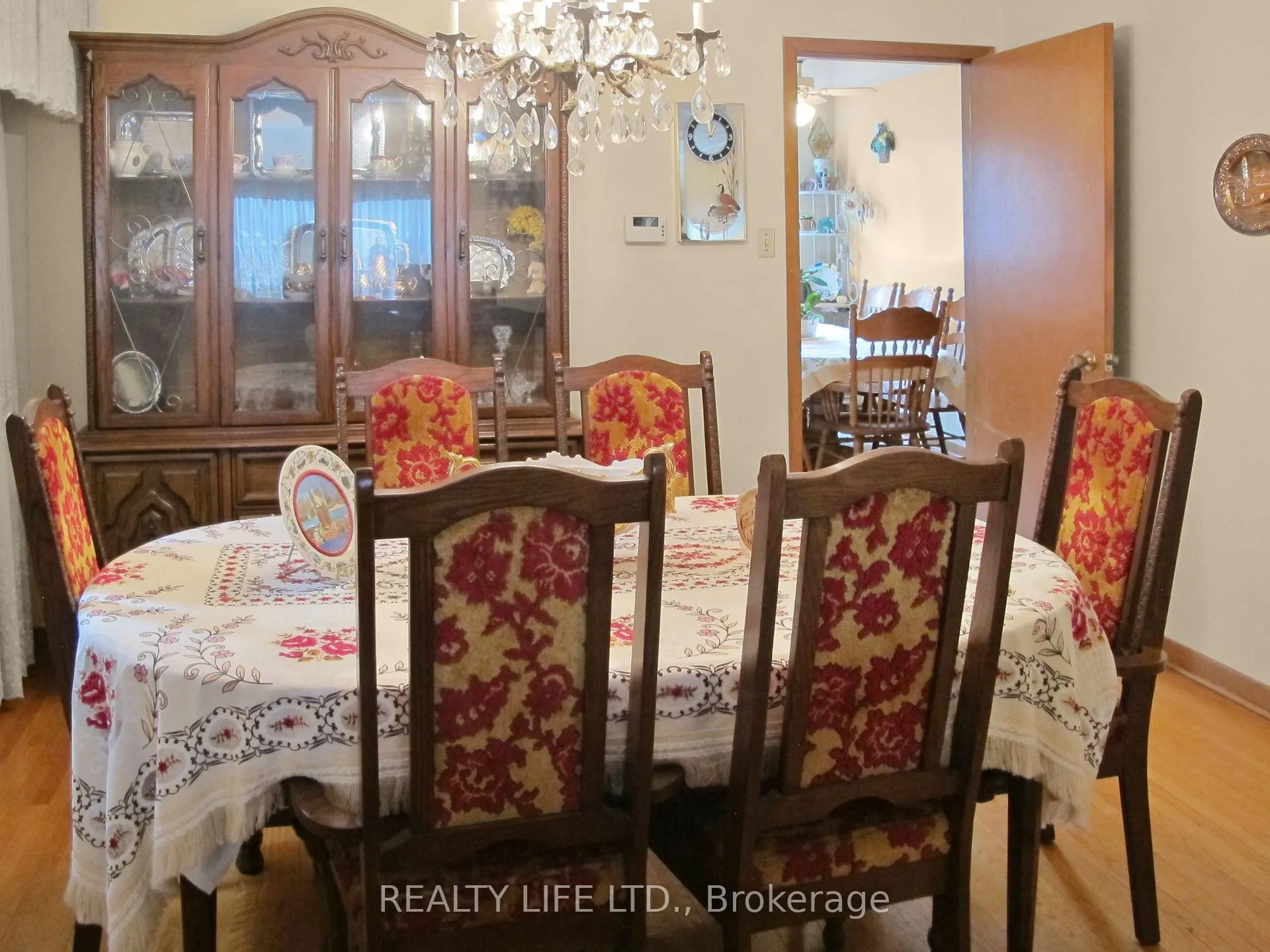 Photo 17 of 61 Cameron Avenue, Toronto, Keelesdale-Eglinton West — HOMEH