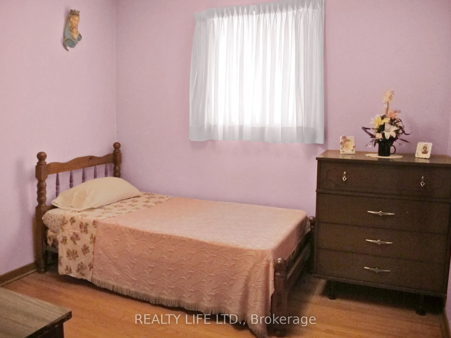 Photo 31 of 61 Cameron Avenue, Toronto, Keelesdale-Eglinton West — HOMEH