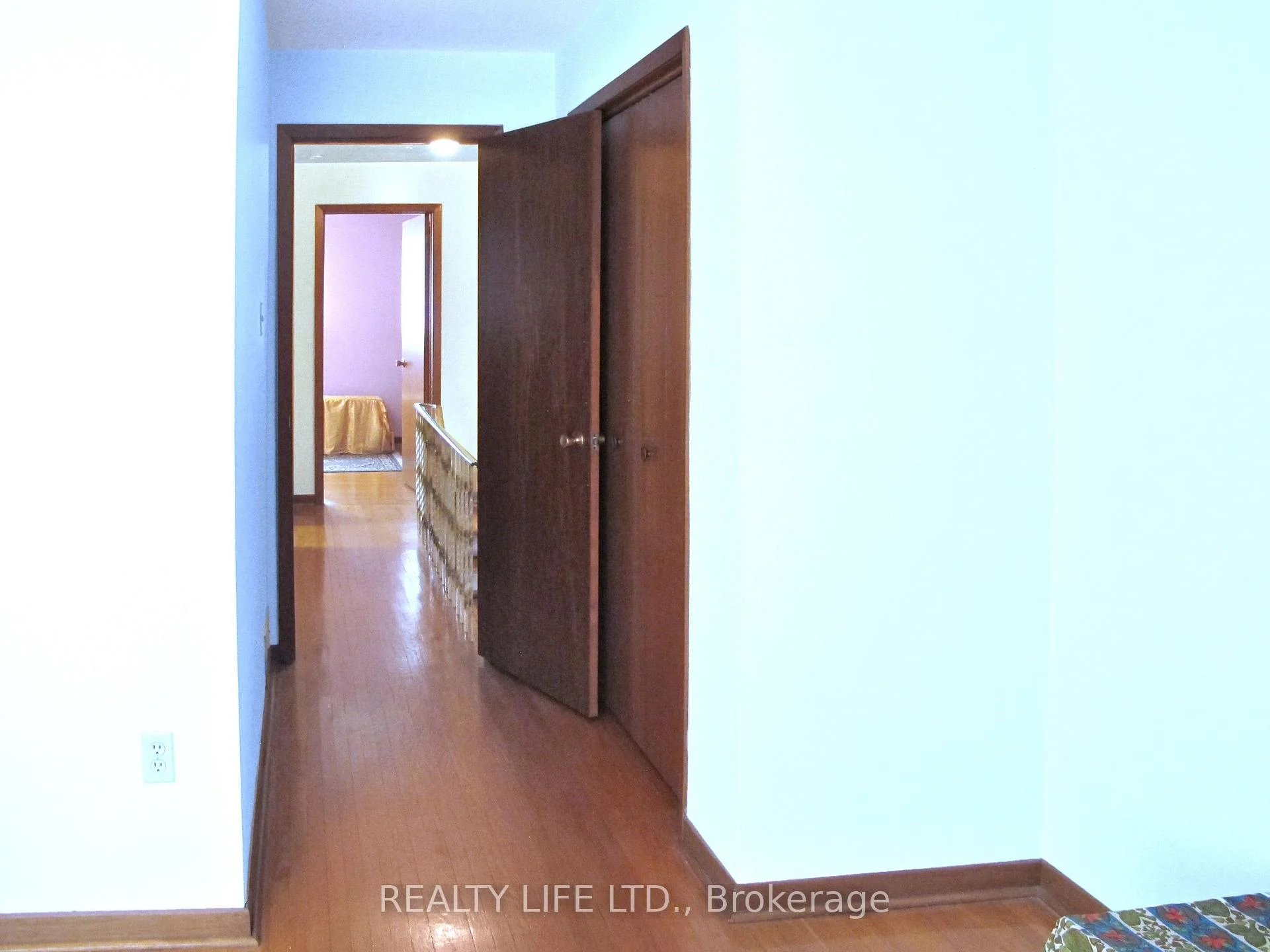 Photo 28 of 61 Cameron Avenue, Toronto, Keelesdale-Eglinton West — HOMEH