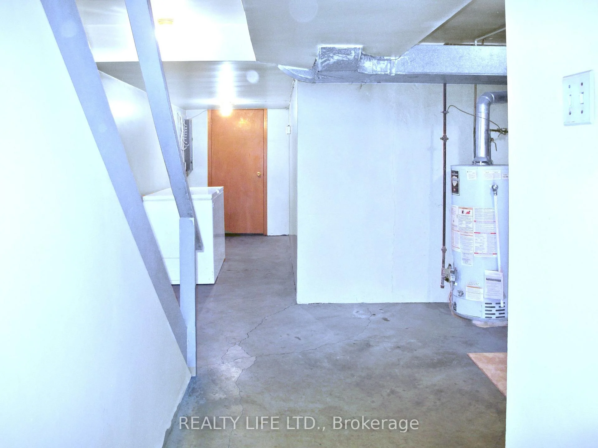 Photo 40 of 61 Cameron Avenue, Toronto, Keelesdale-Eglinton West — HOMEH