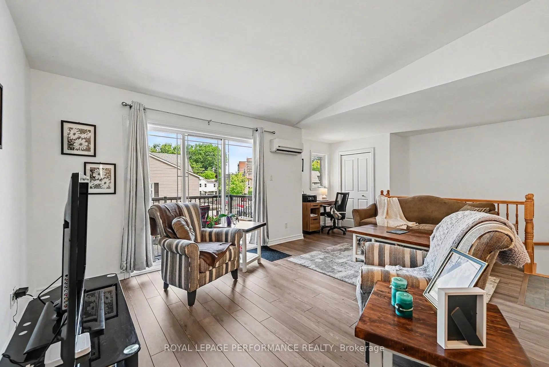 Photo 6 of Unit 202, 222 First Street E, Cornwall, Cornwall — HOMEH