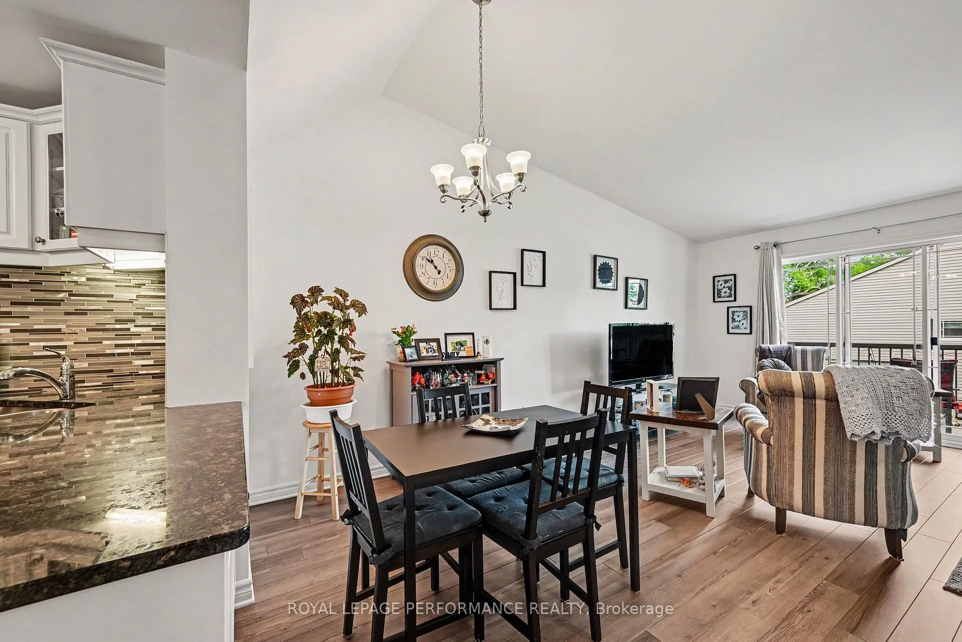 Photo 14 of Unit 202, 222 First Street E, Cornwall, Cornwall — HOMEH