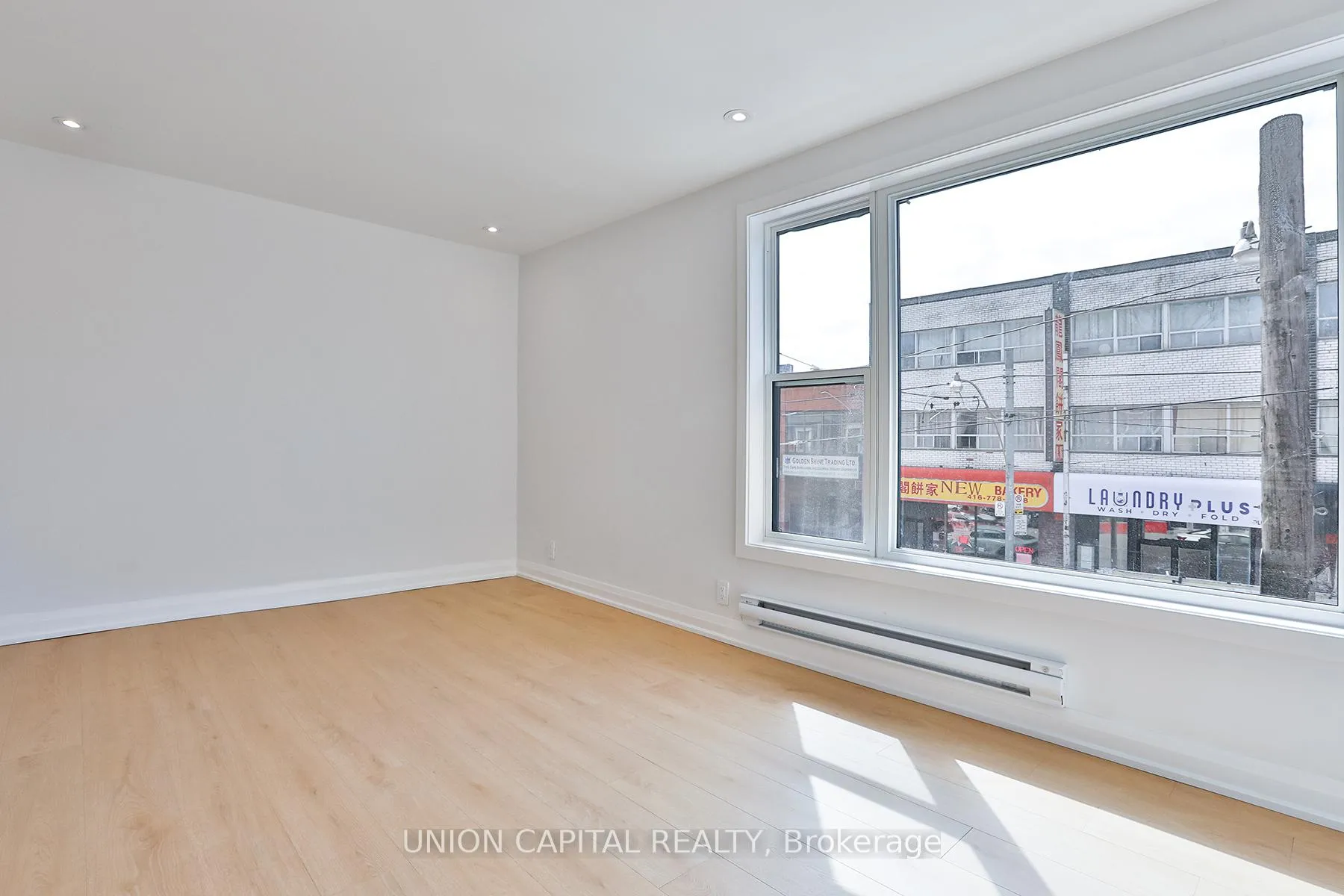 Photo 5 of Unit 2, 612 Gerrard Street E, Toronto, North Riverdale — HOMEH