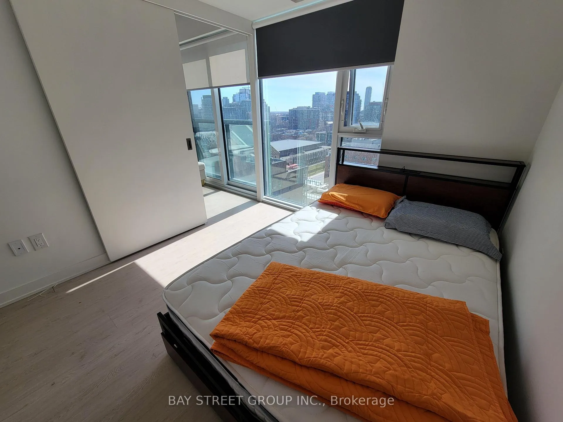 Photo 14 of Unit 1303, 65 Mutual St Street, Toronto, Church-Yonge Corridor — HOMEH