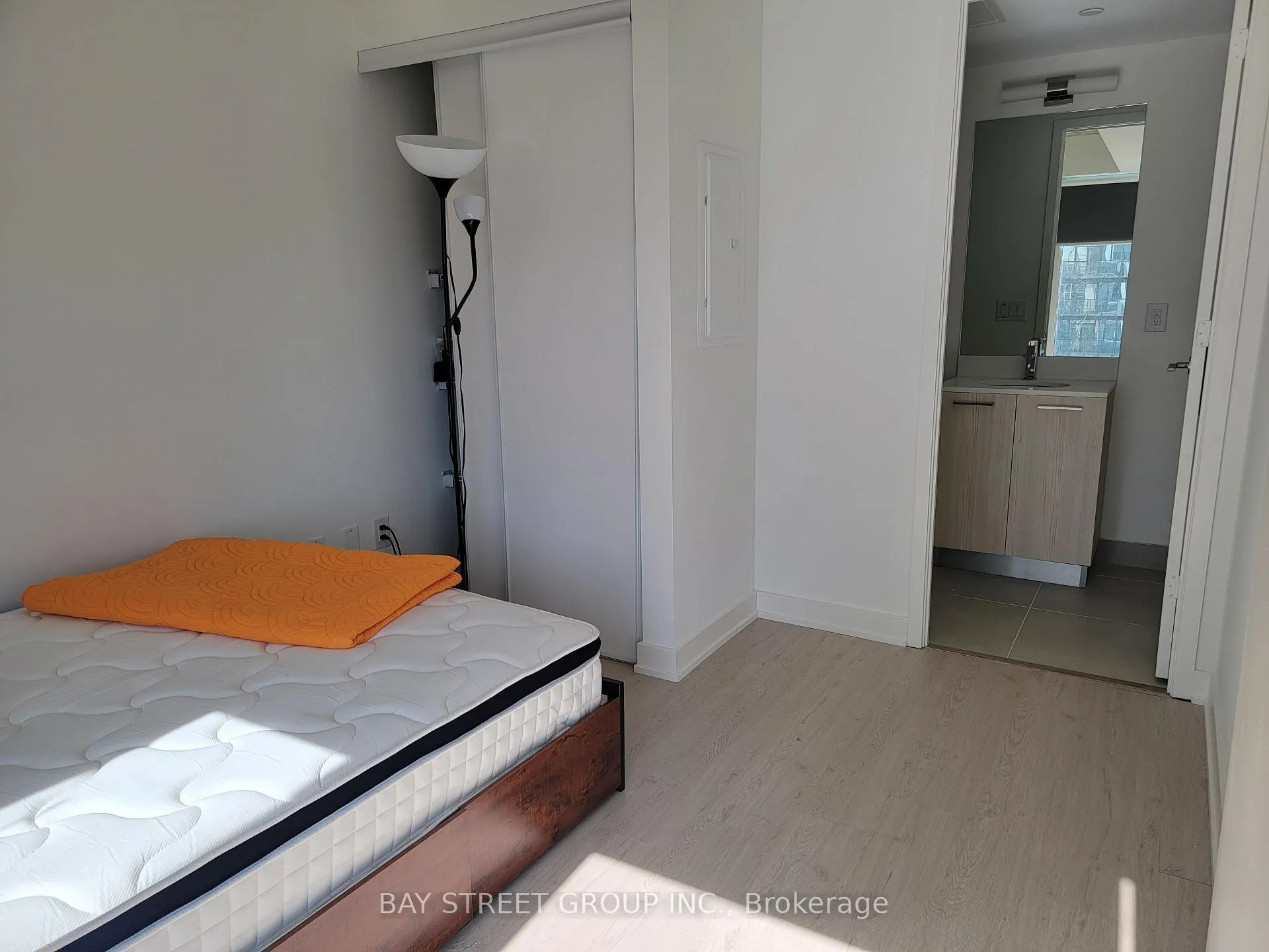 Photo 16 of Unit 1303, 65 Mutual St Street, Toronto, Church-Yonge Corridor — HOMEH